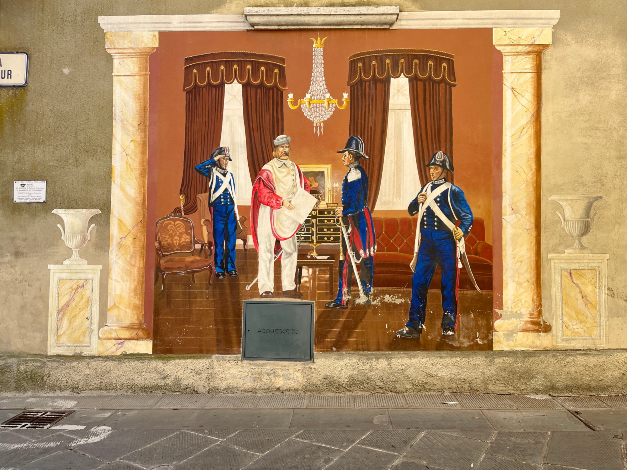 Murale dell'arresto di Giuseppe Garibaldi a Sinalunga, situato in via Cavour