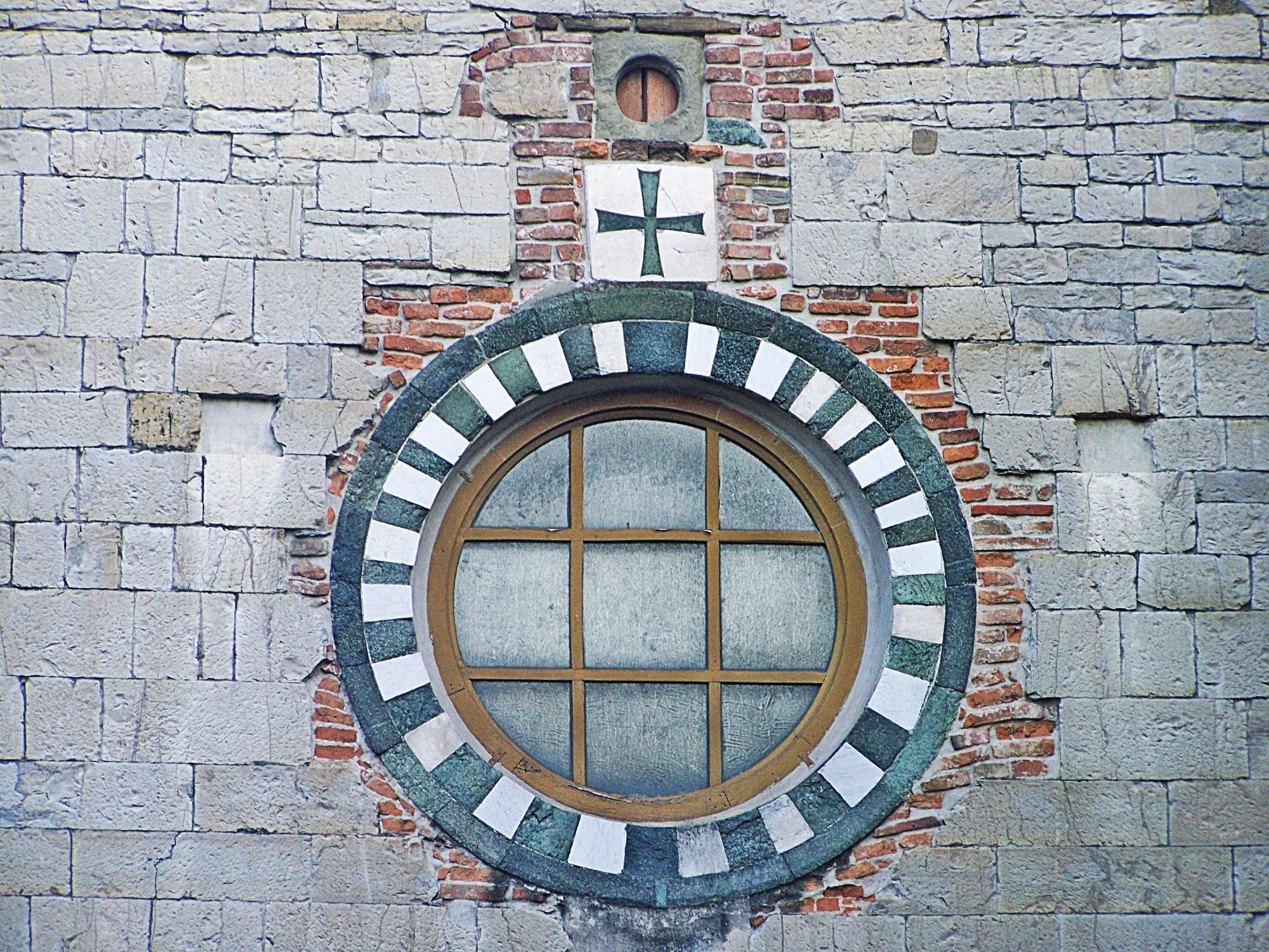 La lunetta della Chiesa di San Fabiano, Prato