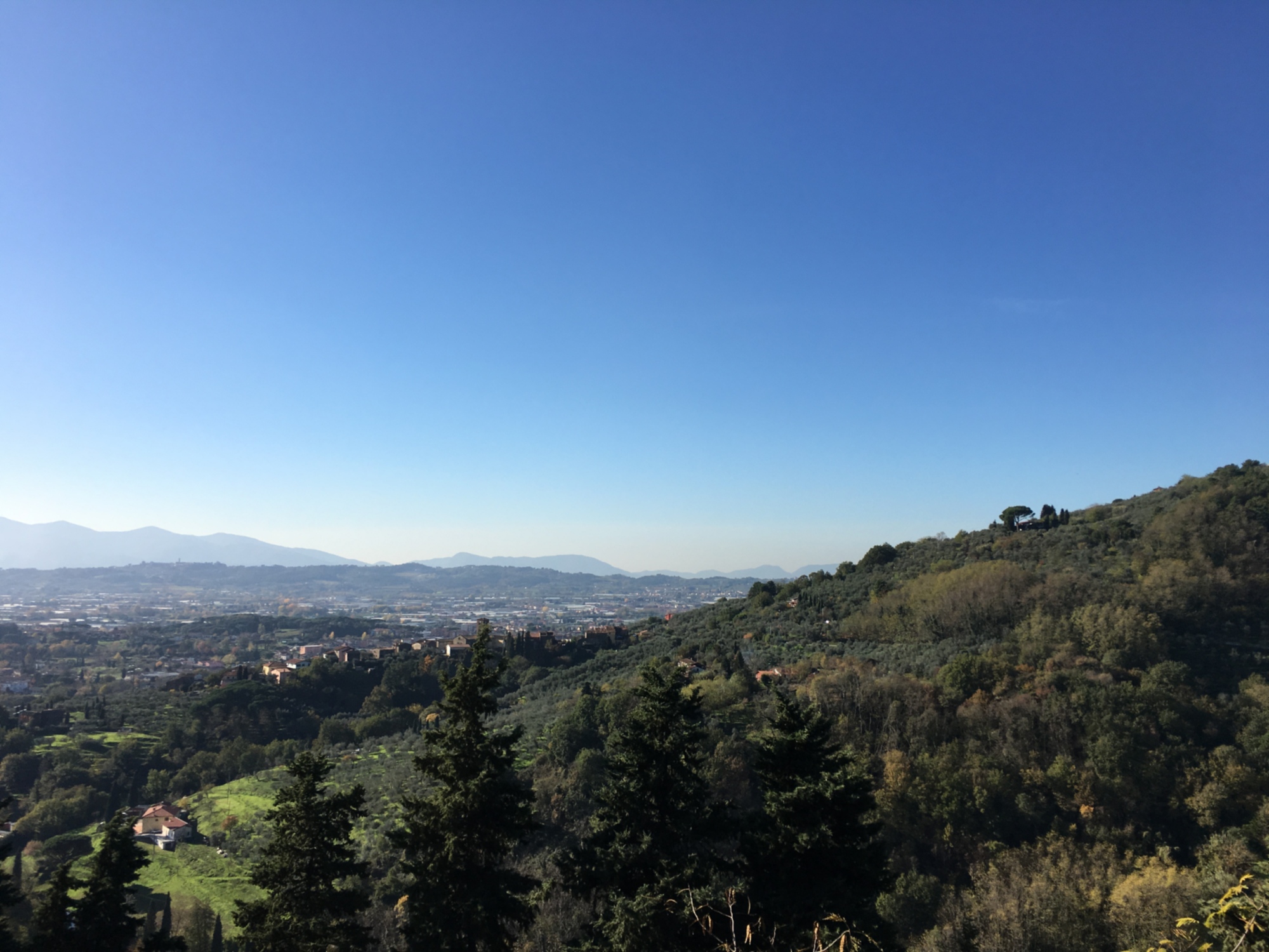 Il panorama della Valdinievole