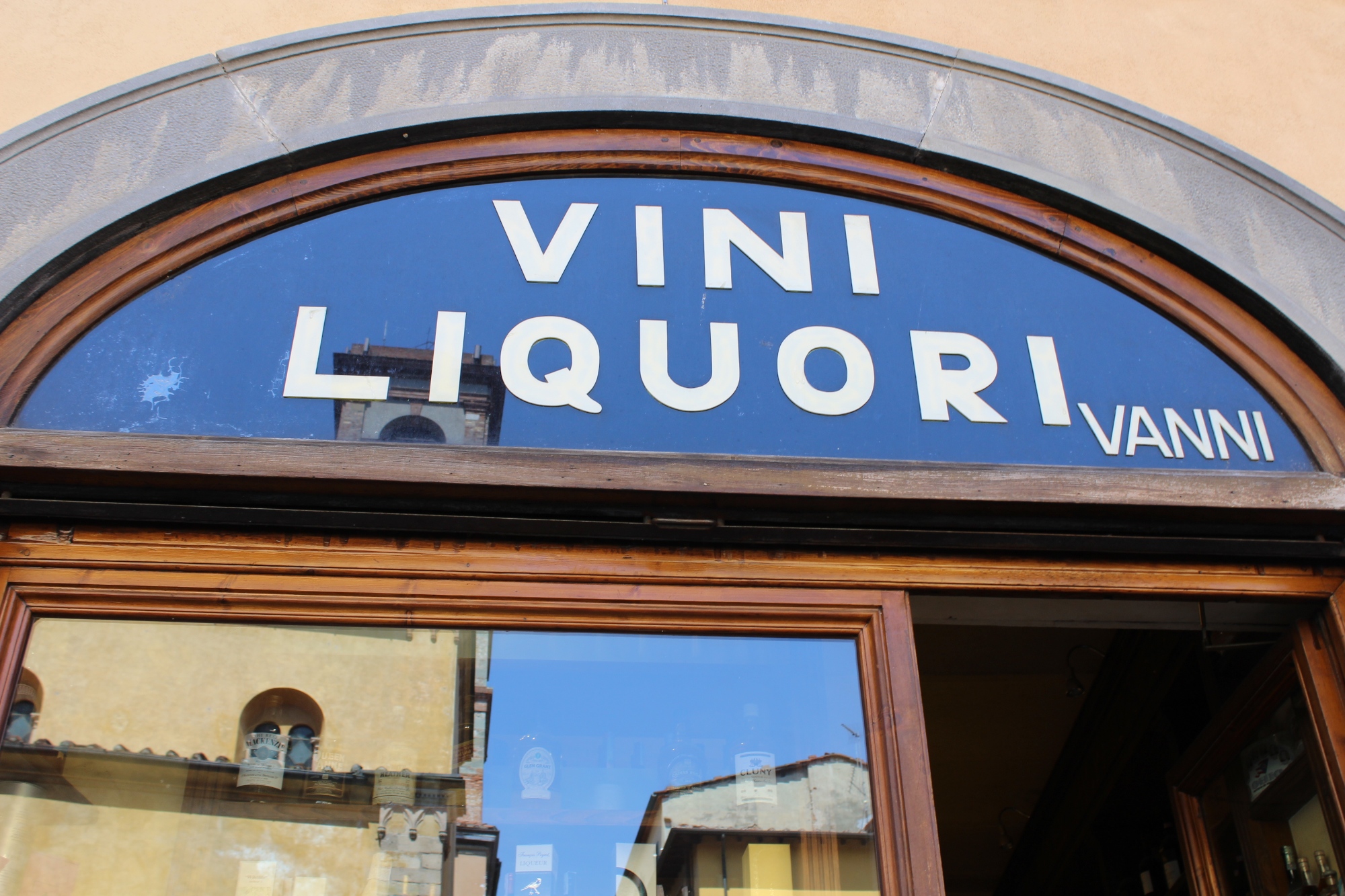 Spirits and liqueurs from Tuscany