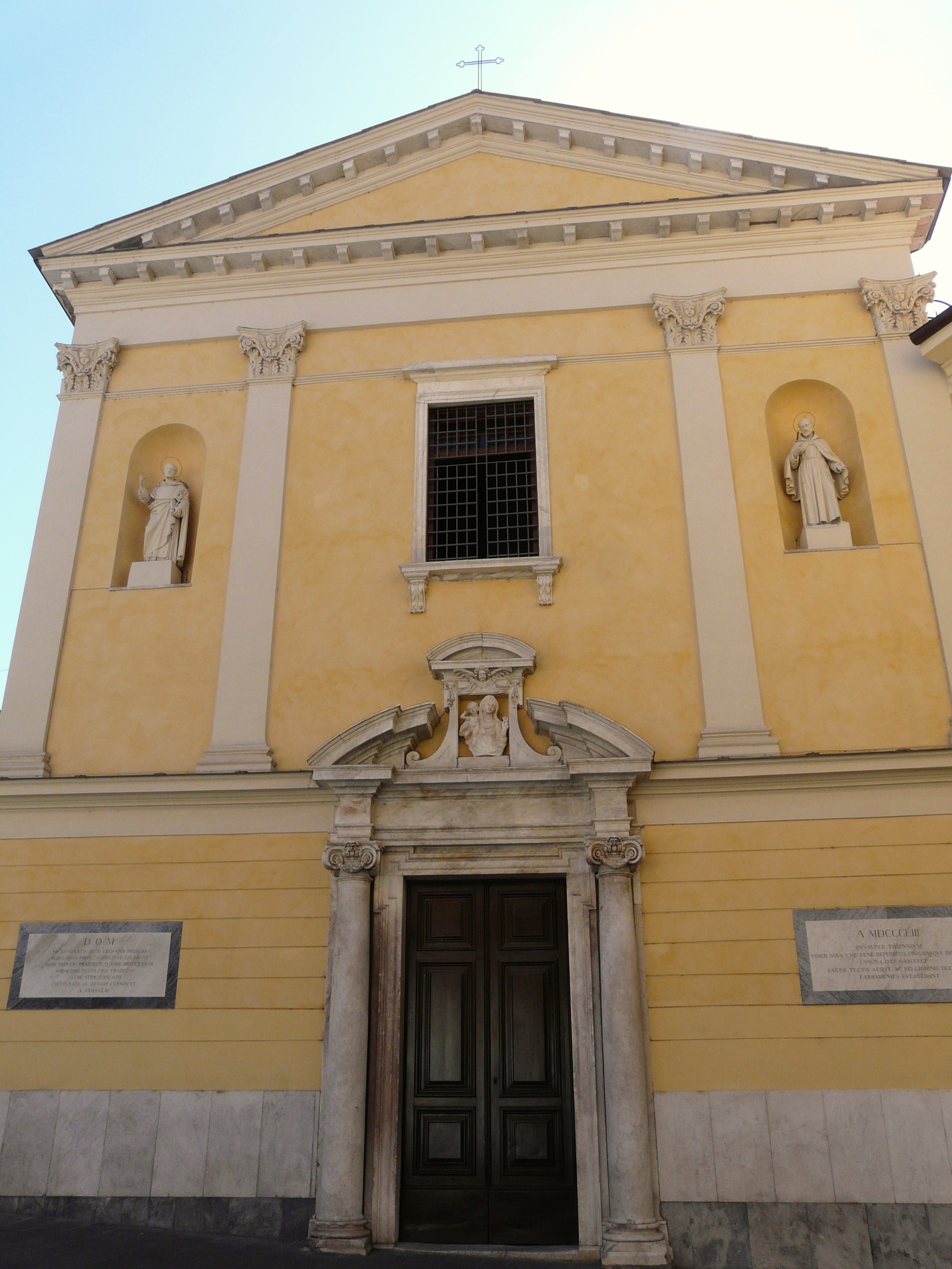 Carmine Church in Carrara