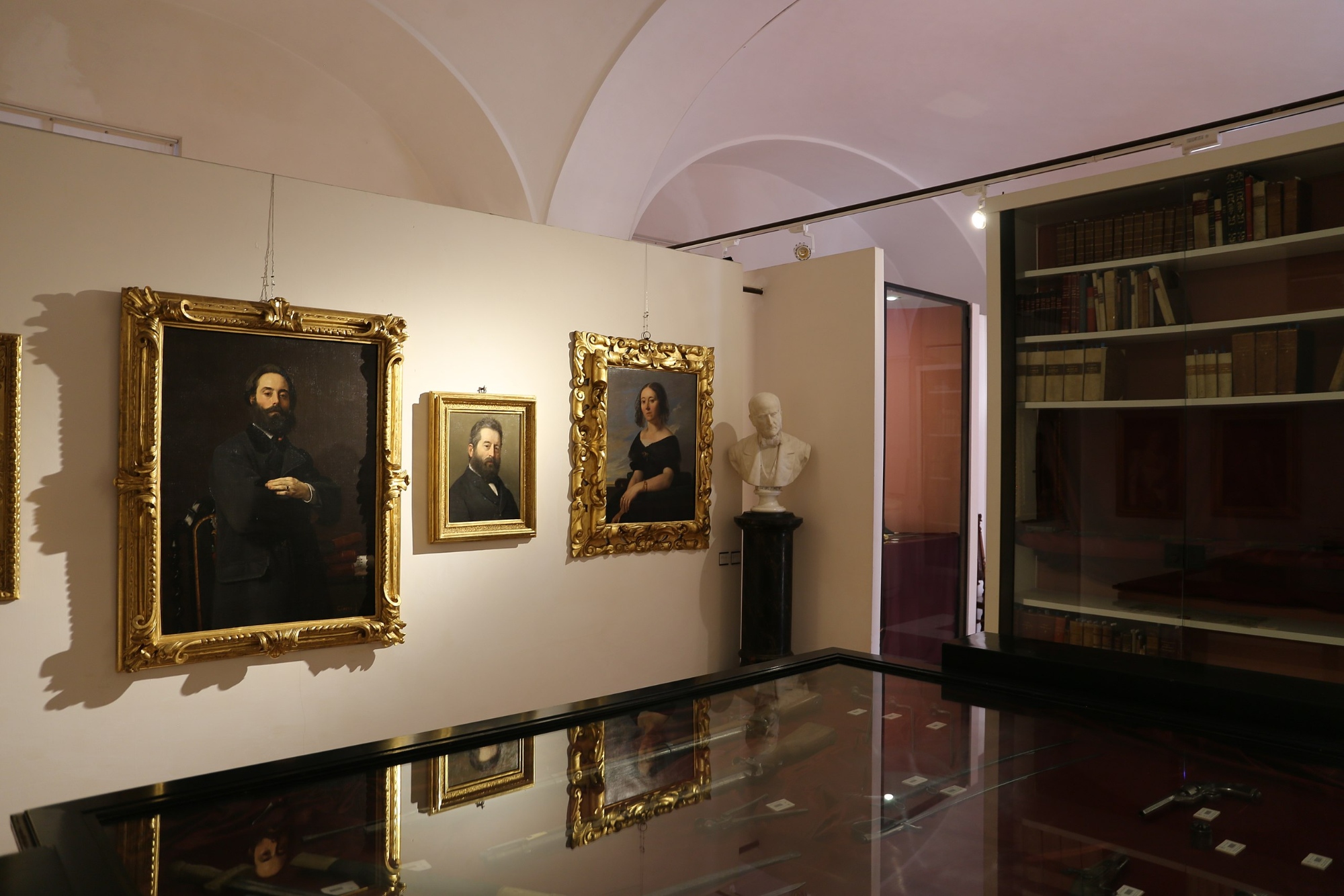 Pinacoteca Foresiana, interno
