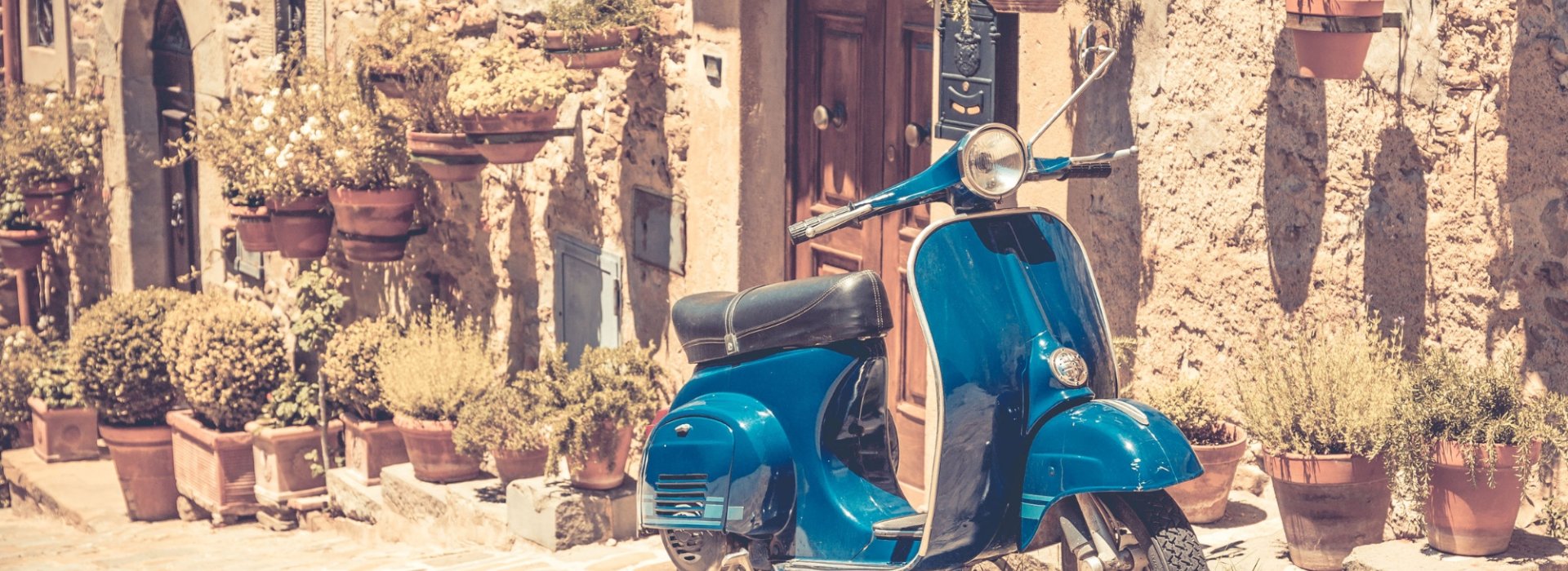 Val d'Orcia Vespa tour in Tuscany