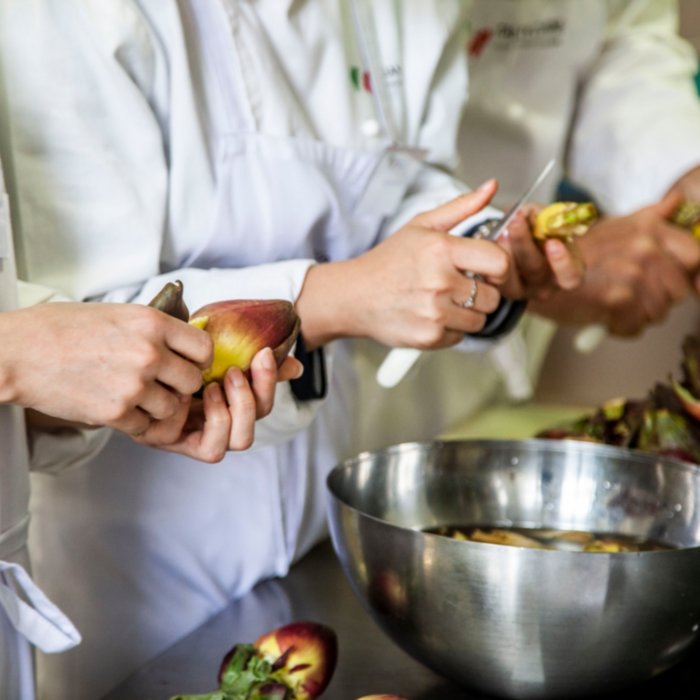 Cooking school with a chef for the preparation of a typical Tuscan menu