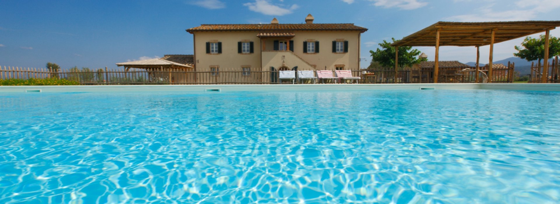 Agriturismo di lusso con piscina in Toscana