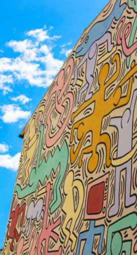 The mural Tuttomondo by Keith Haring