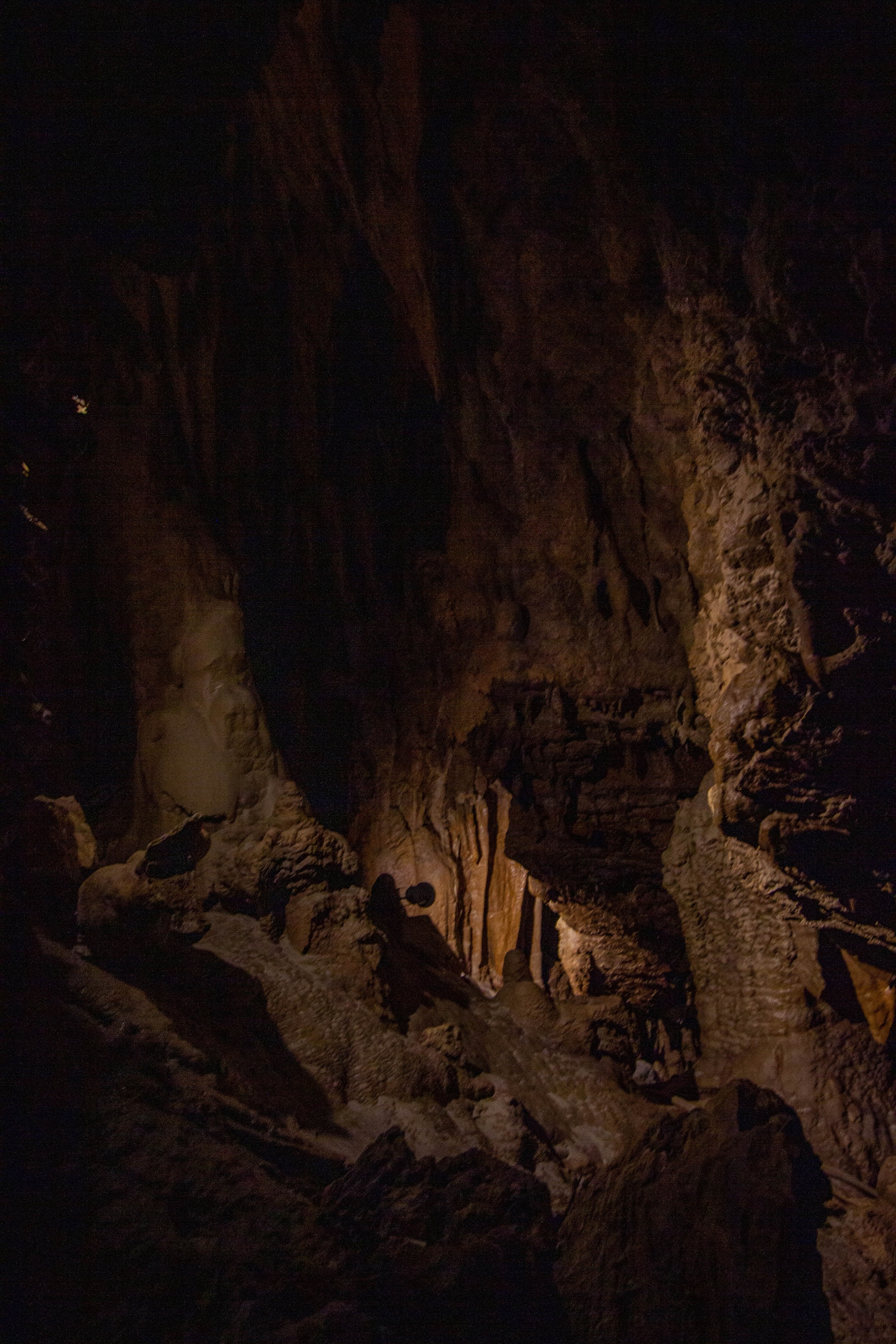 Höhlen von Equi Terme