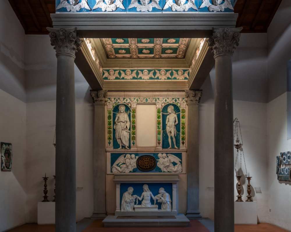 Little Temple by Della Robbia - Collegiate Church San Lorenzo Montevarchi