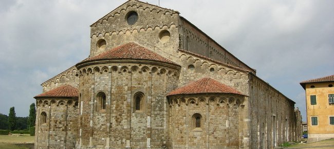 Basílica de San Piero a Grado
