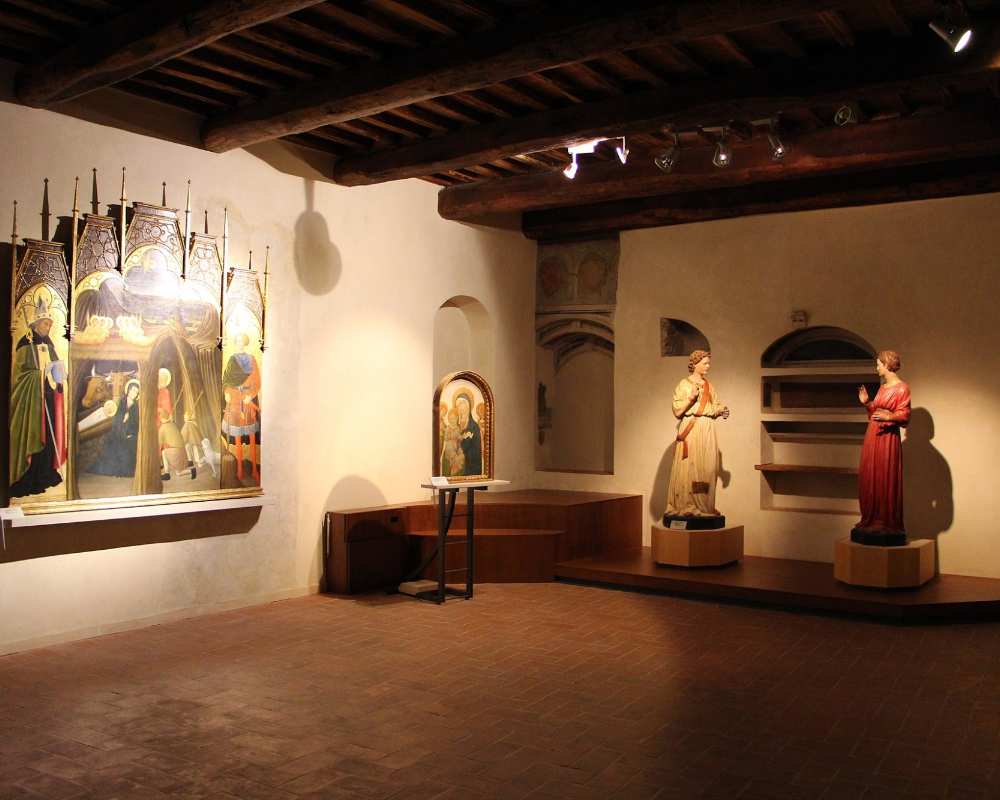 Obras expuestas en el museo del Palacio Corboli de Asciano