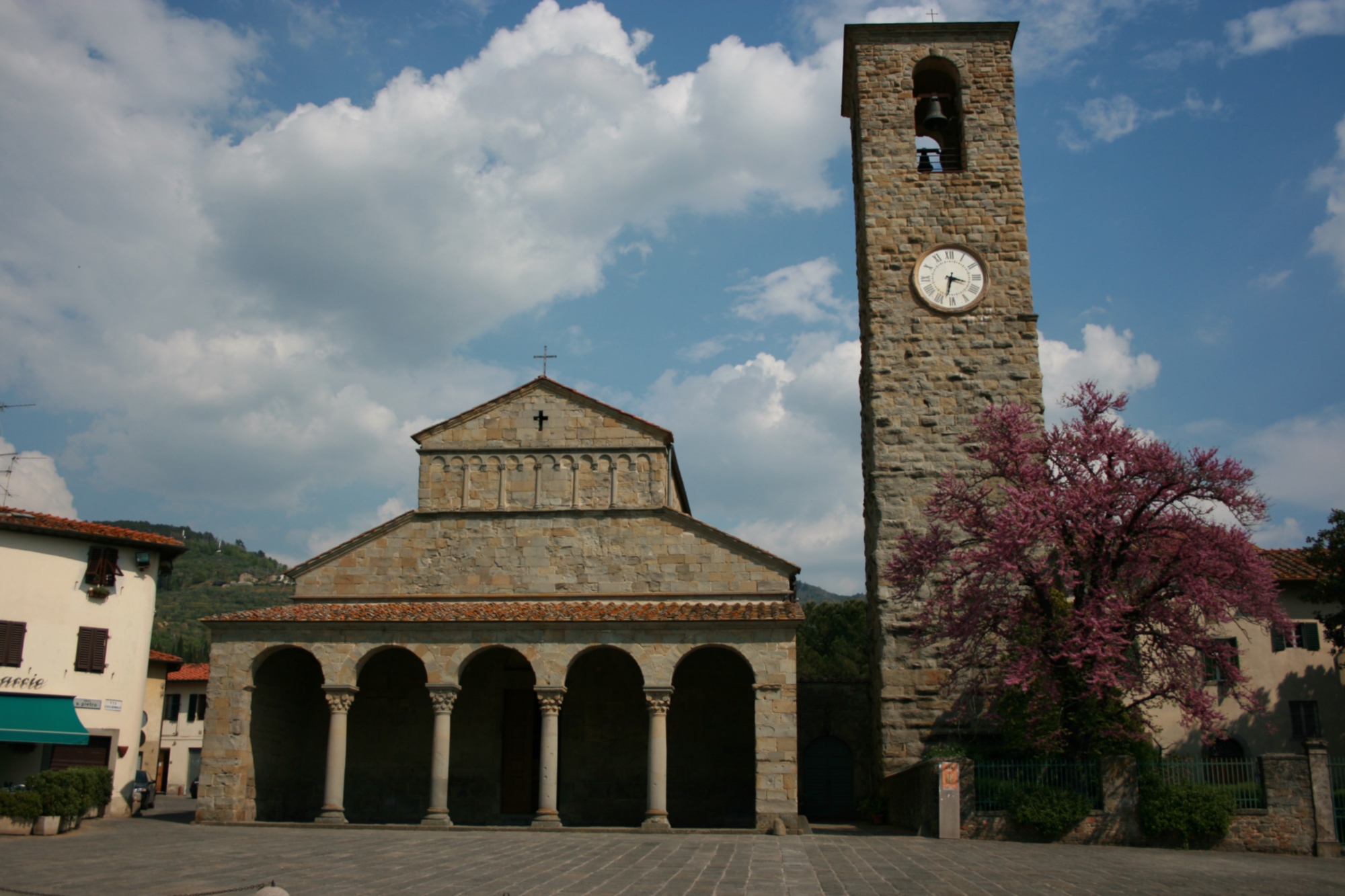 Pfarrkirche San Pietro in Cascia, Reggello