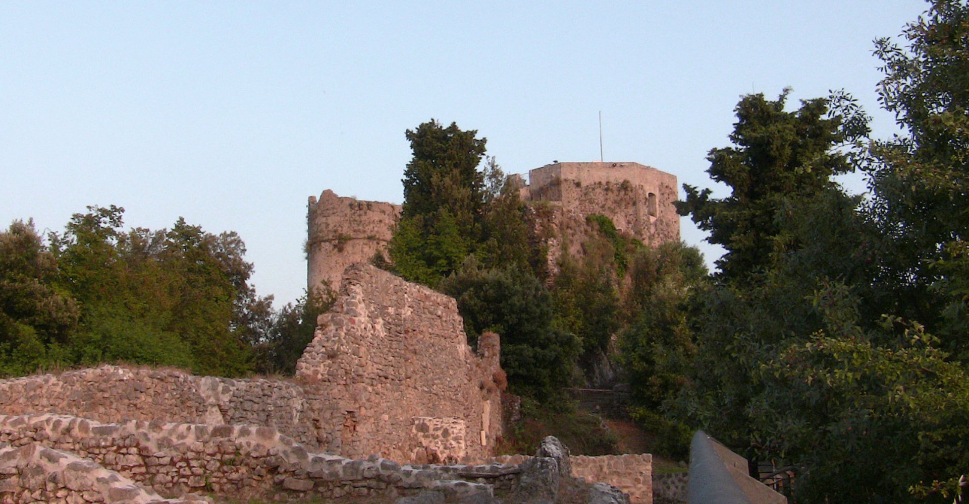 Castillo Aghinolfi de Montignoso