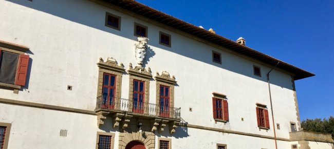 Il retro della Villa Medicea La Ferdinanda, Artimino