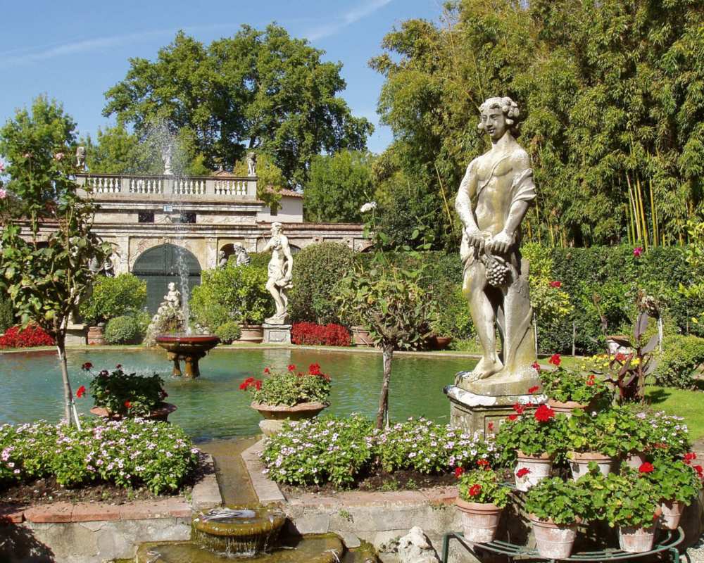 Gardens of Palazzo Pfanner in Lucca