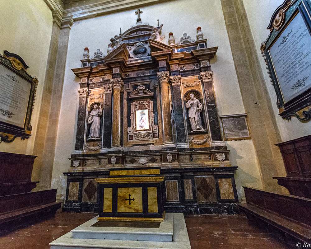 Dentro il Duomo