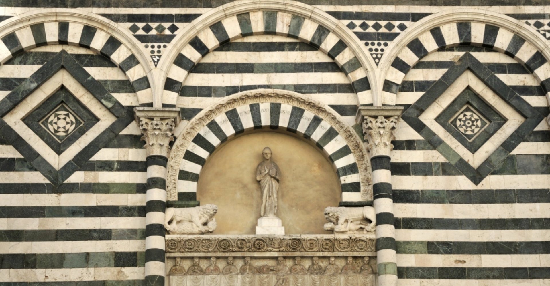 Iglesia San Giovanni Evangelista - Pistoia (detalle)