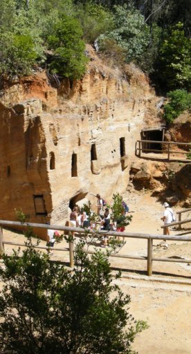 Parco archeologico Baratti e Populonia necropoli grotte