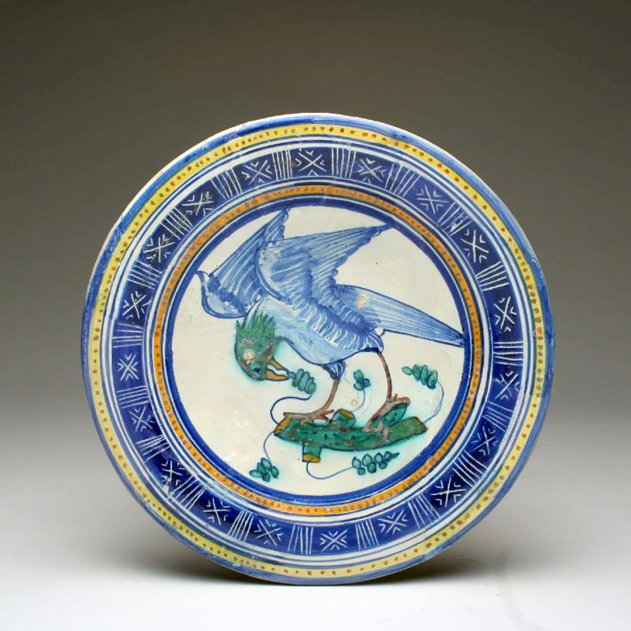 Plat avec bande bleue du XVIe siècle