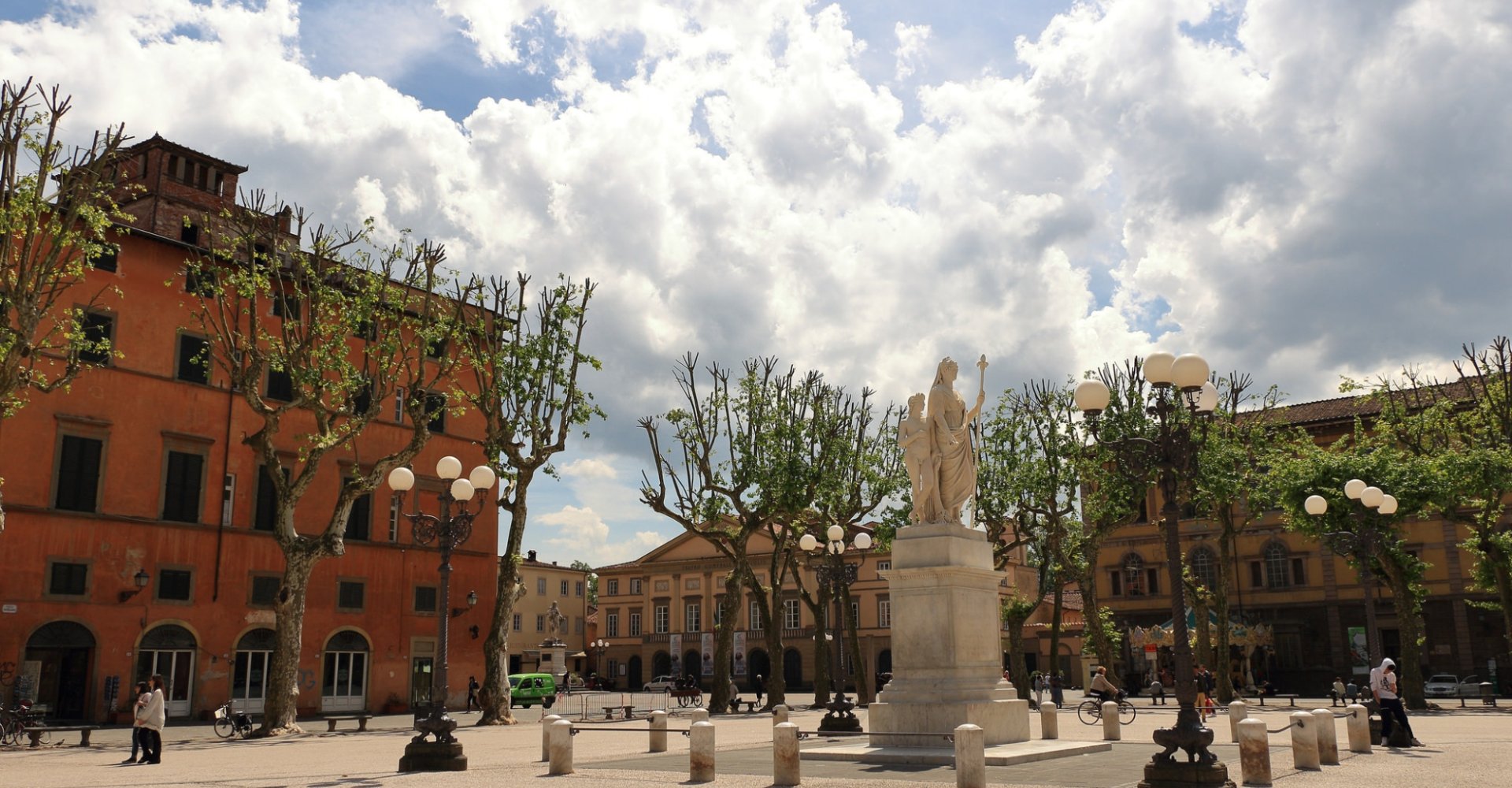 Plaza Napoleone en Lucca