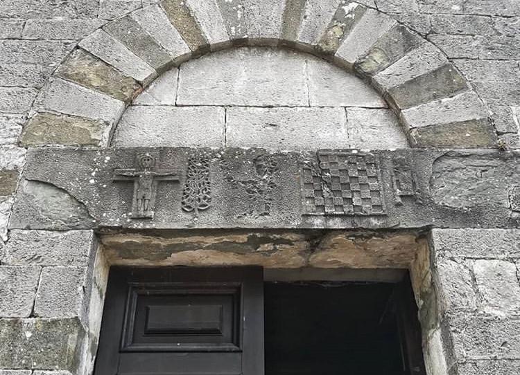 La porte d'entrée de la Pieve di San Paolo