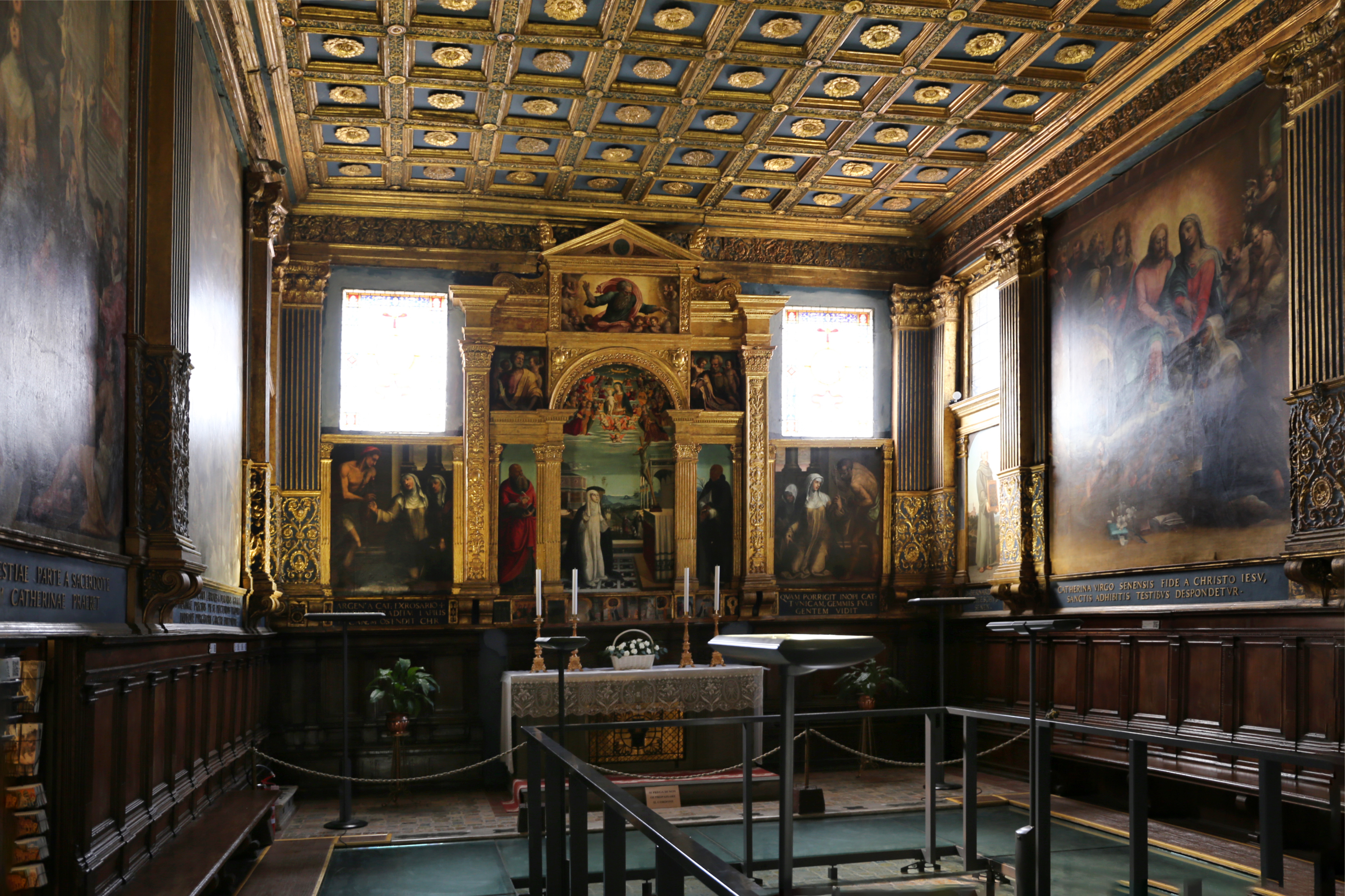 Église du Crucifix, sanctuaire de Sainte-Catherine