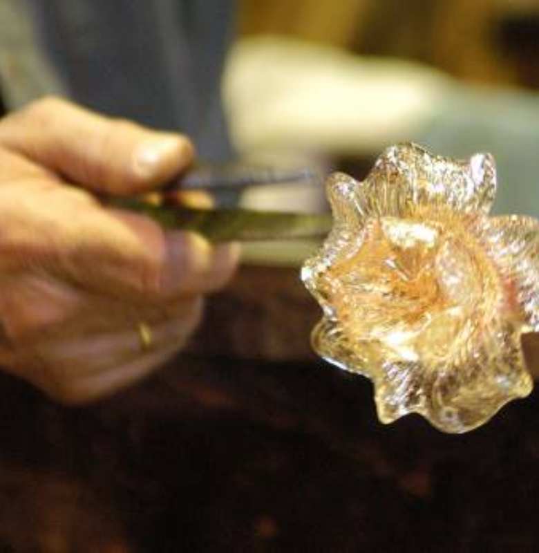 Glass handicrafts on the making