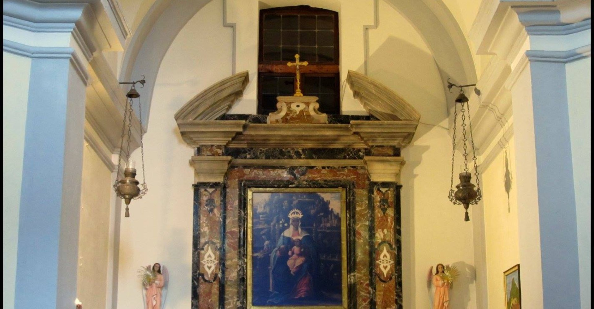 El Santuario de la Madonna de Monserrato - Isla de Elba