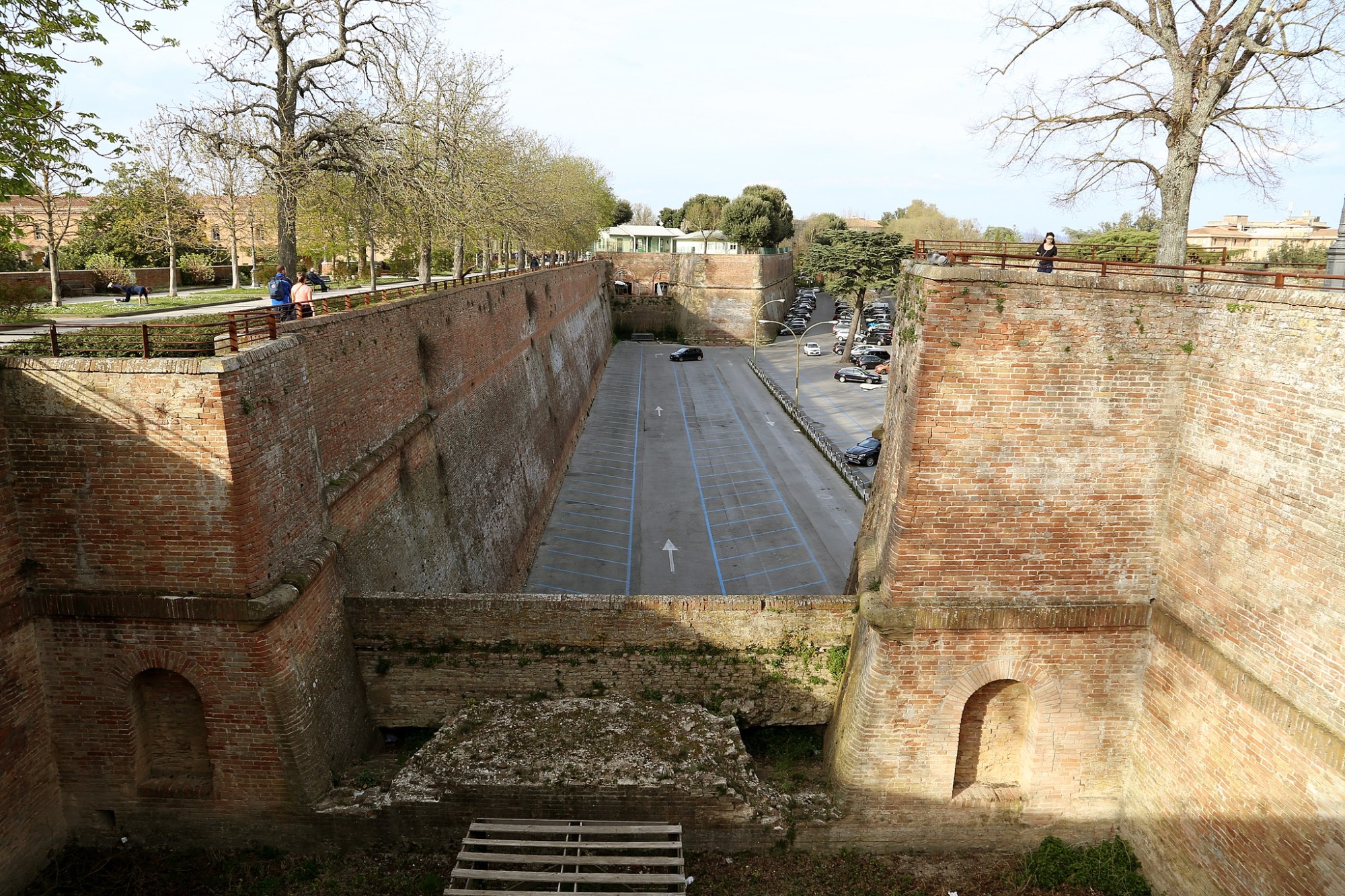 Mura e bastioni della fortezza